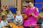 Na skrzypeczkach gram